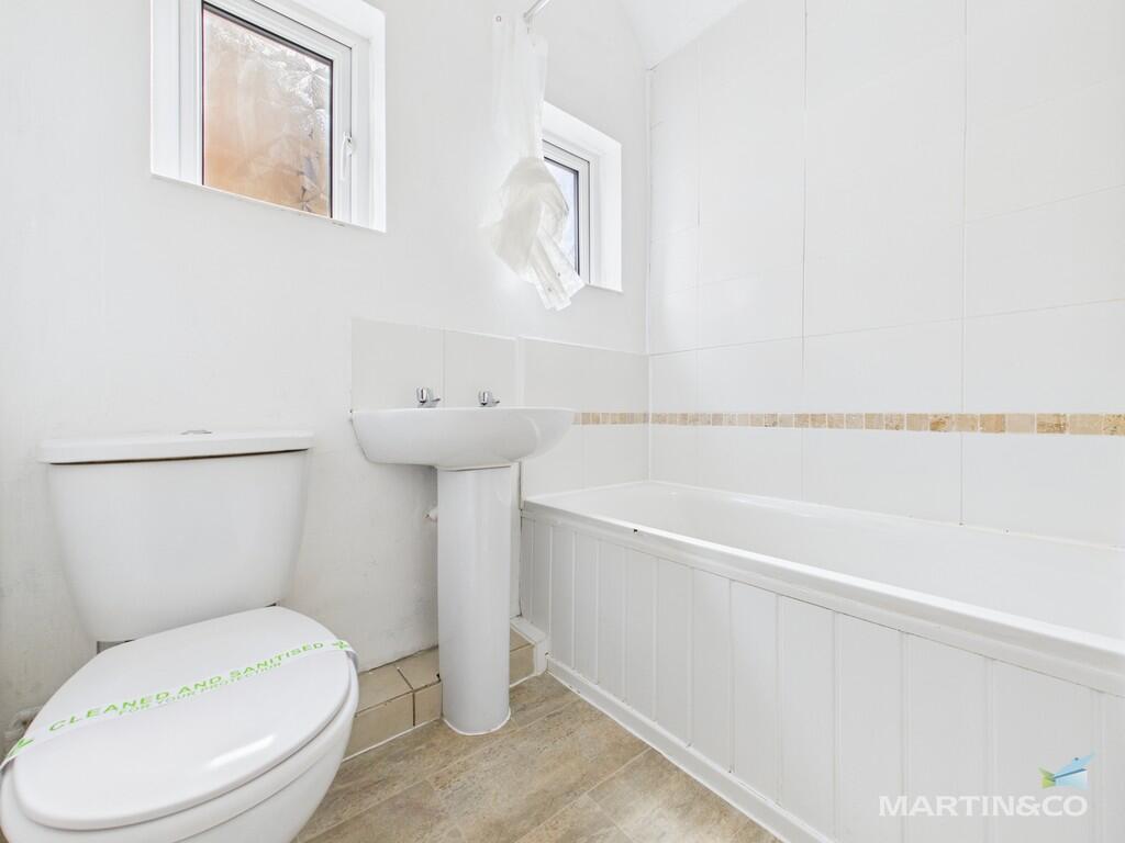 CAM03111G0-PR0350...