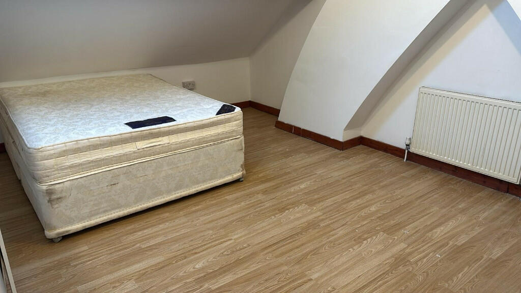 Mackintosh Place, Cardiff(City), CF24