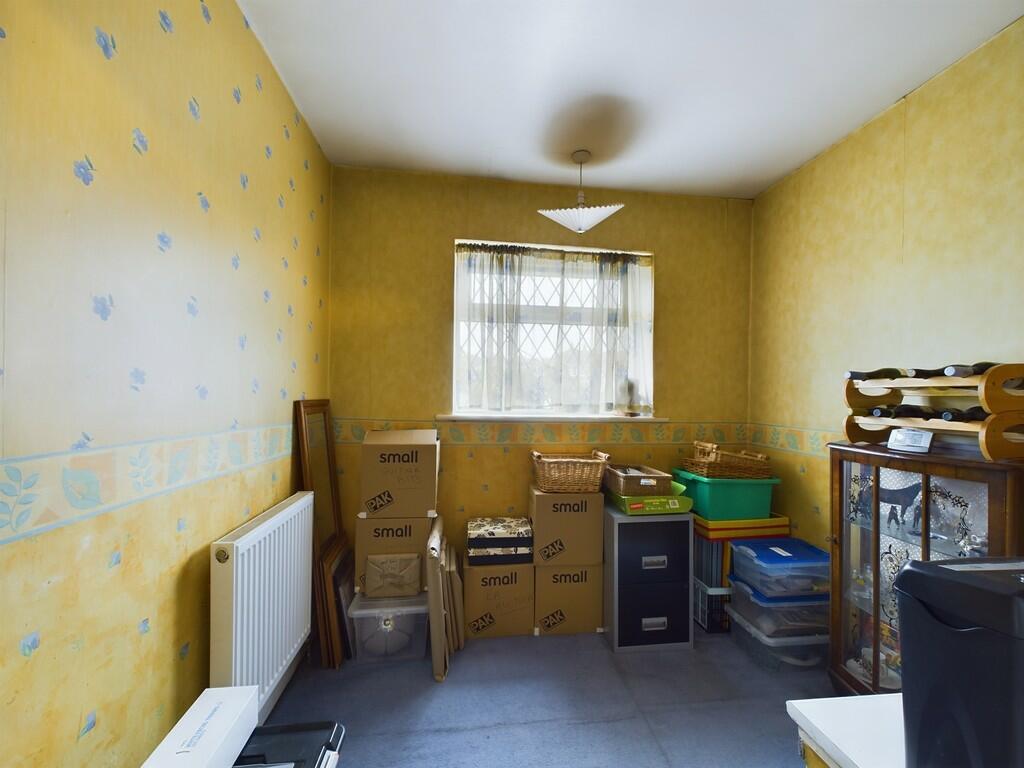 CAM02060G0-PR0216...