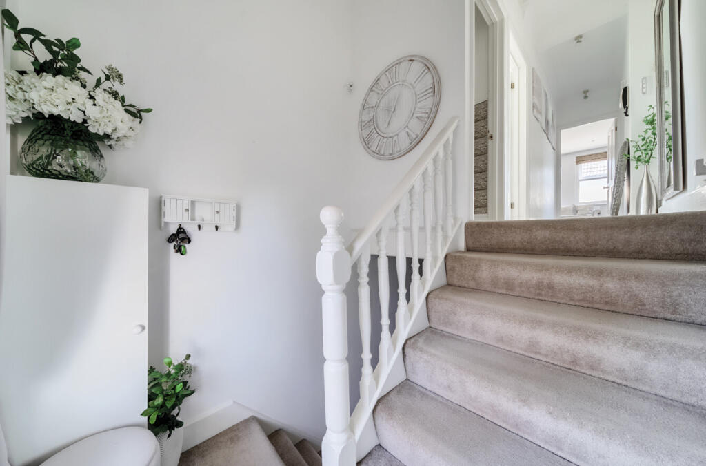 1317094-25-686f94...