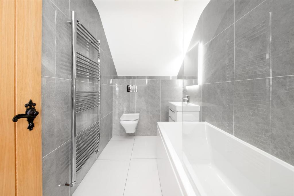 HOUSE BATHROOM