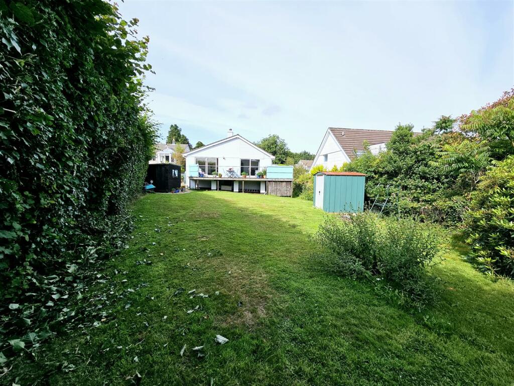 Garden &amp; Rear Aspect