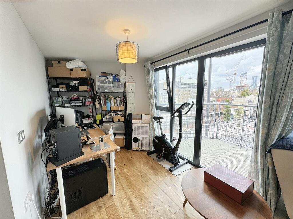 Open Plan Lounge/Kitchen