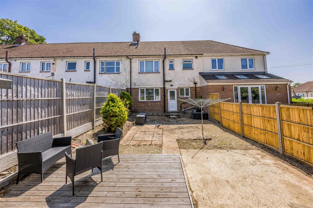 1 Gitsham Gardens, Waterlooville-Small-PorticoMark