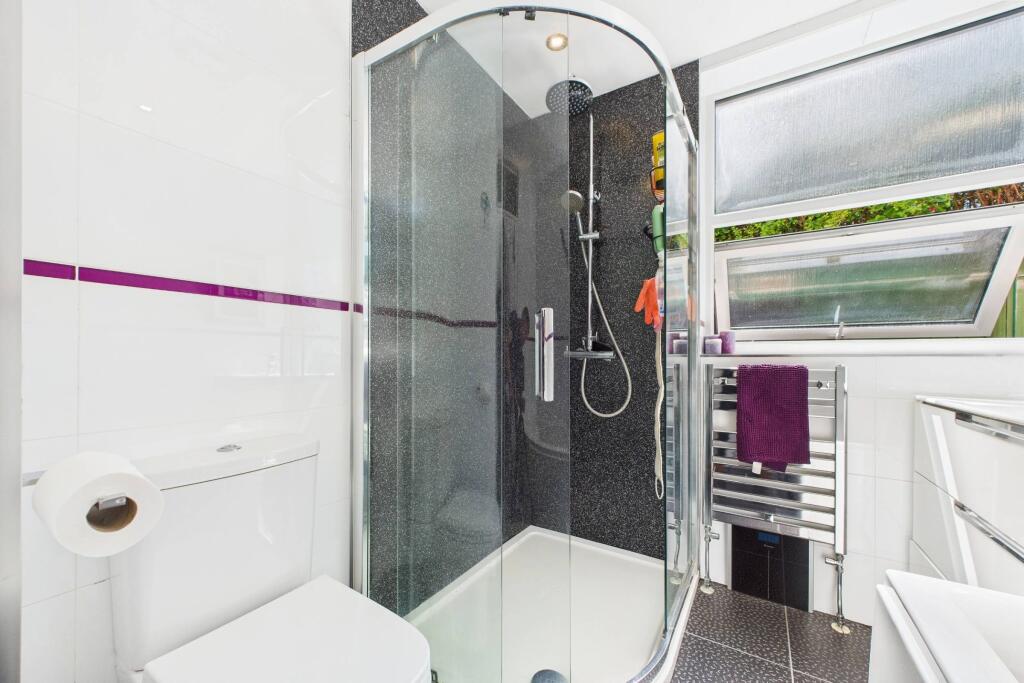 Bathroom serving 1st floor