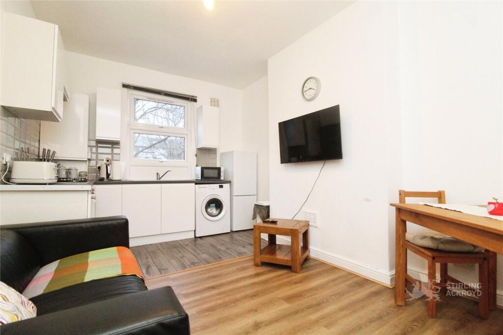 Reception/Kitchen