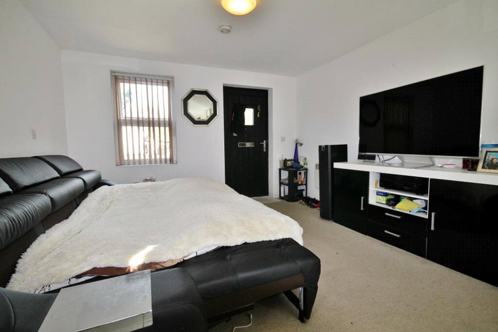 Studio Room