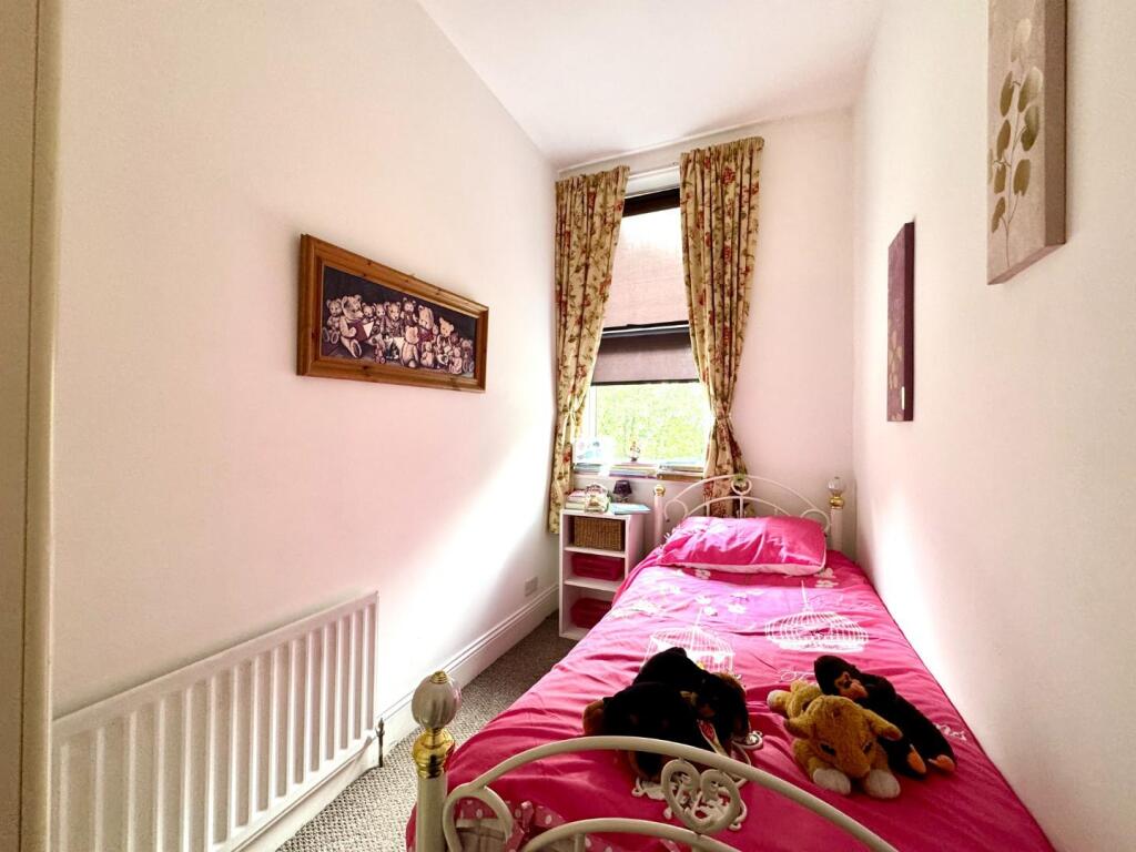 BED 4