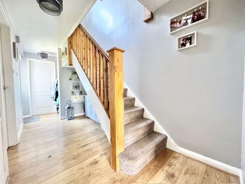 Entrance hall view 2