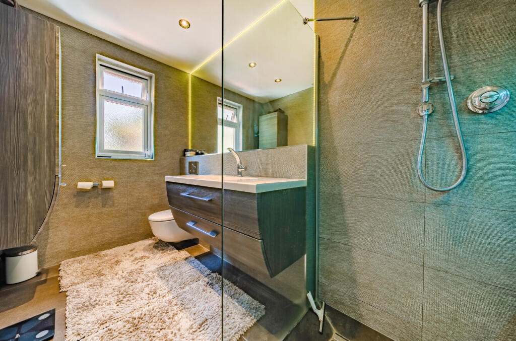 1341163-29-689f33...