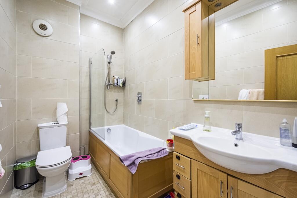 Flat-7-9-Ashburn-...