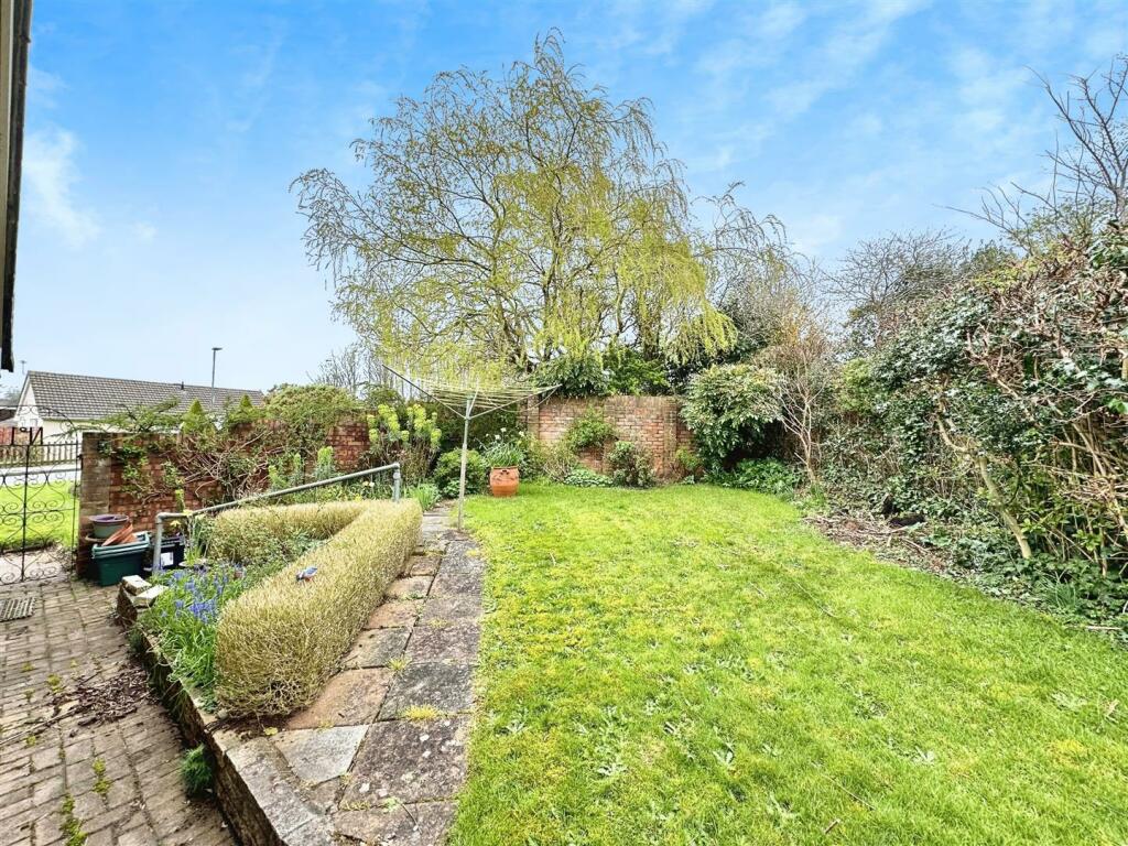 GARDENS