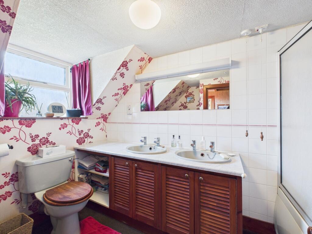 Family bathroom