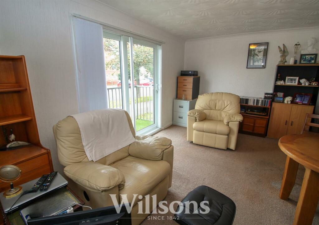 Lounge-Dining room.jpg