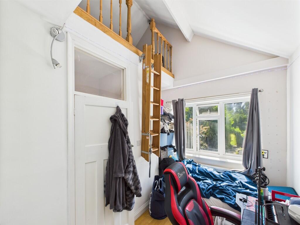 CAM04578G0-PR0012...