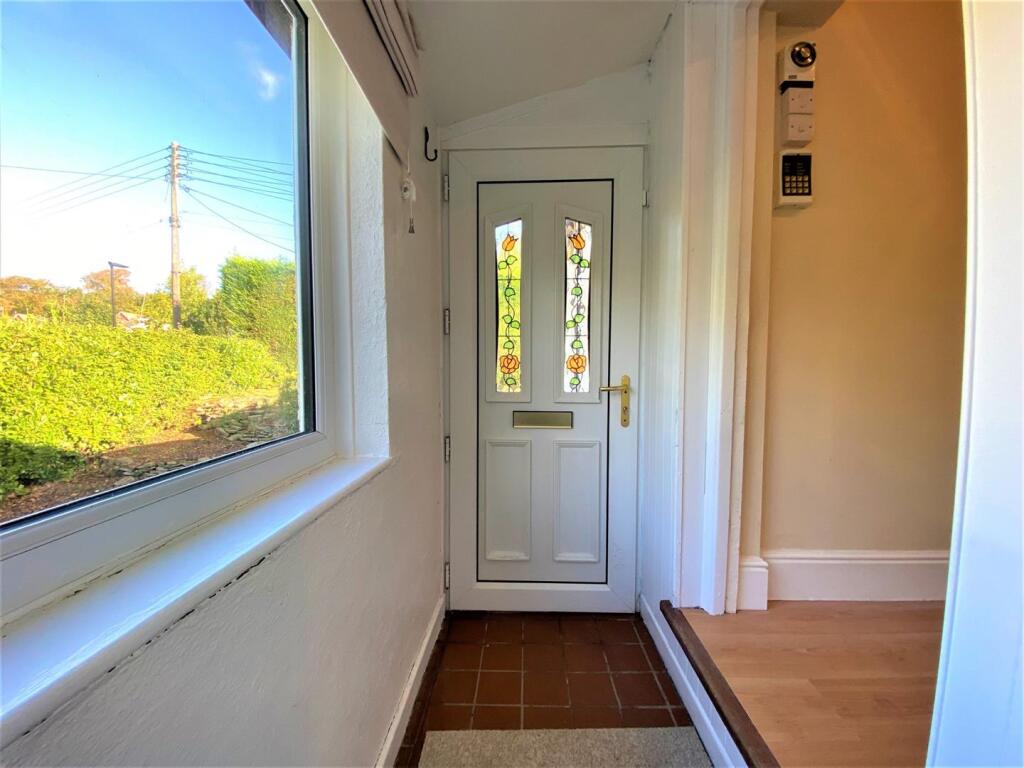 Side entrance porch