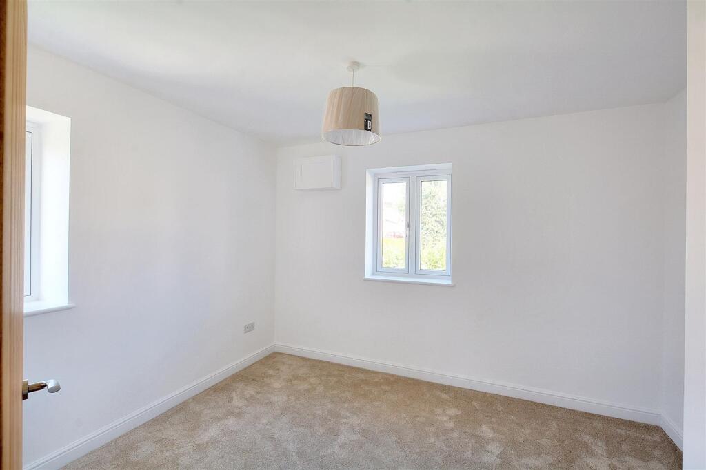 Bedroom 3/Dining Room