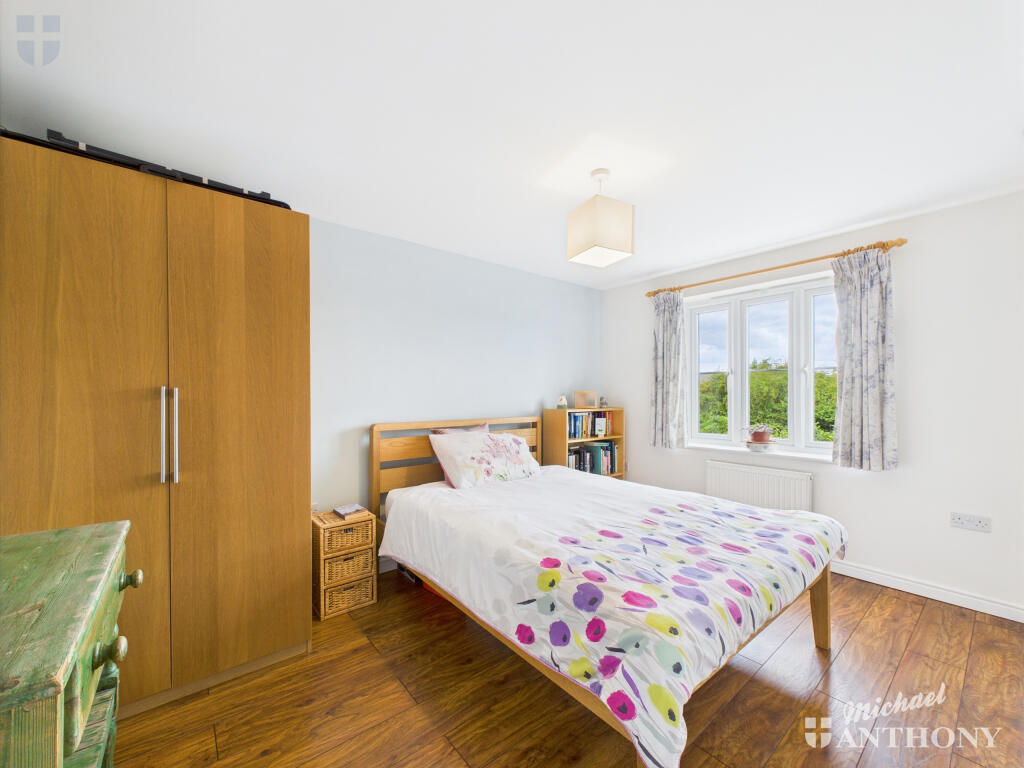 CAM03218G0-PR0735-STILL010