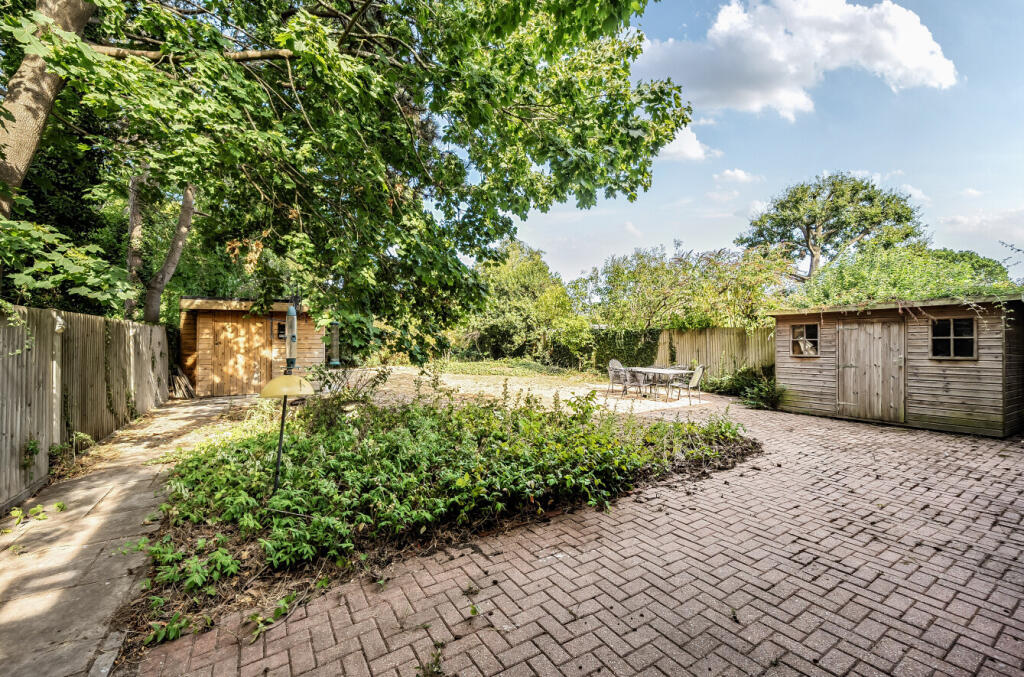 1336694-7-689a1e5...