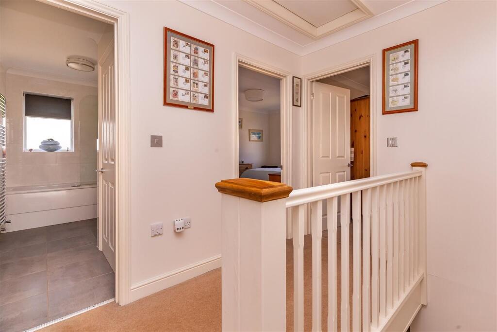 61 Upland Road (28).jpg
