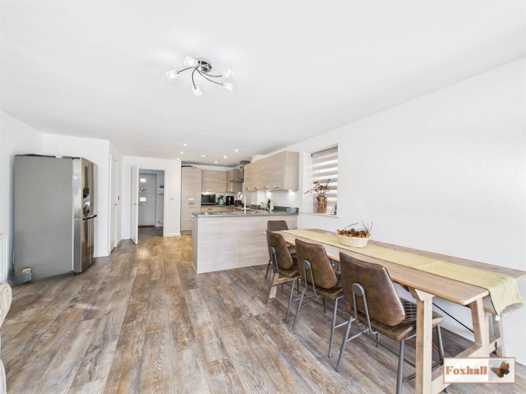 Kitchen / Dining / Family Area