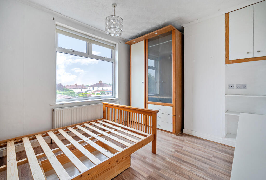 1299847-7-6835844...