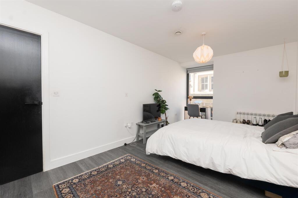 Flat-9-28-Baldwin-Street-BS1-2.jpg