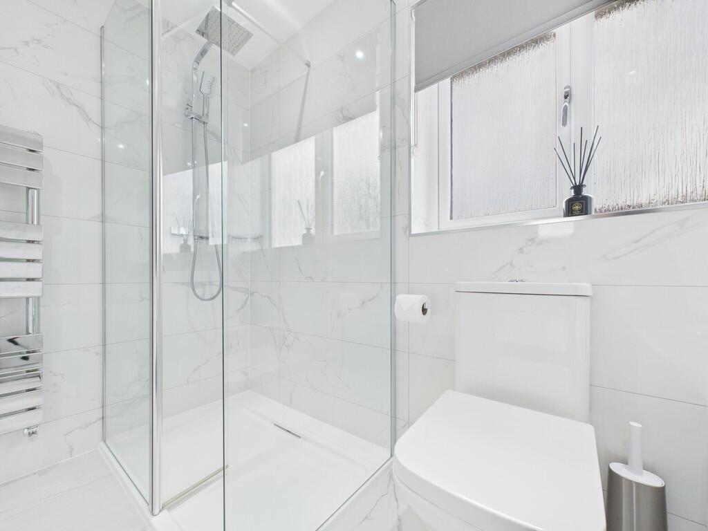 CAM05526G0-PR0028...