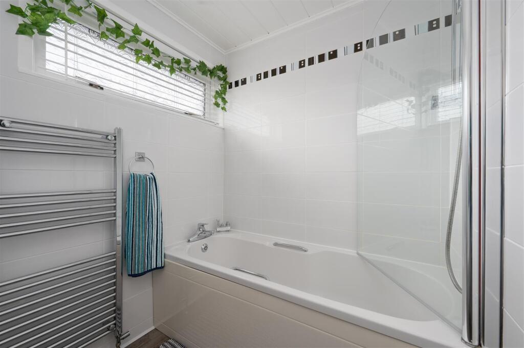 51EastercraigGardens023.JPG