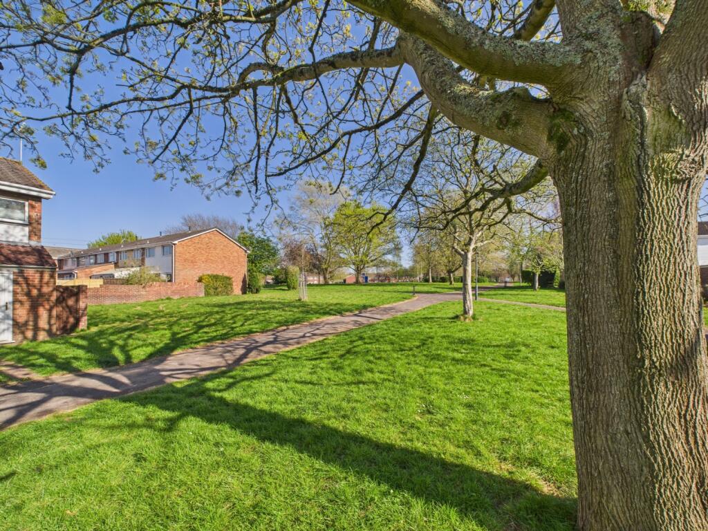 CAM02023G0-PR0131-STILL006