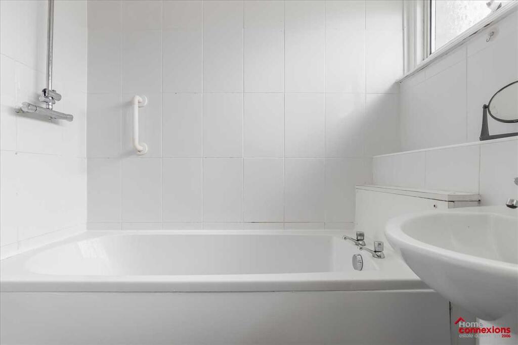 Bathroom (2)