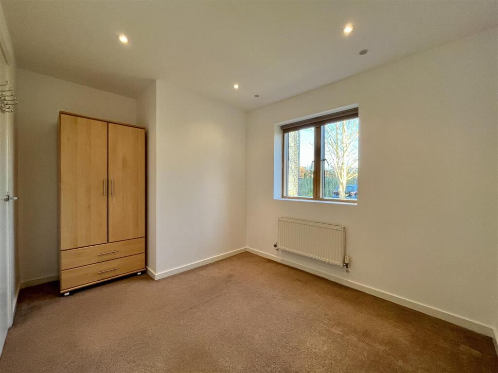 Bedroom 2 Aspect 2