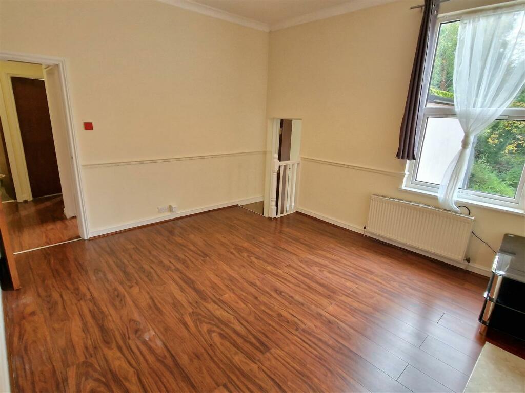 Lounge/Hallway