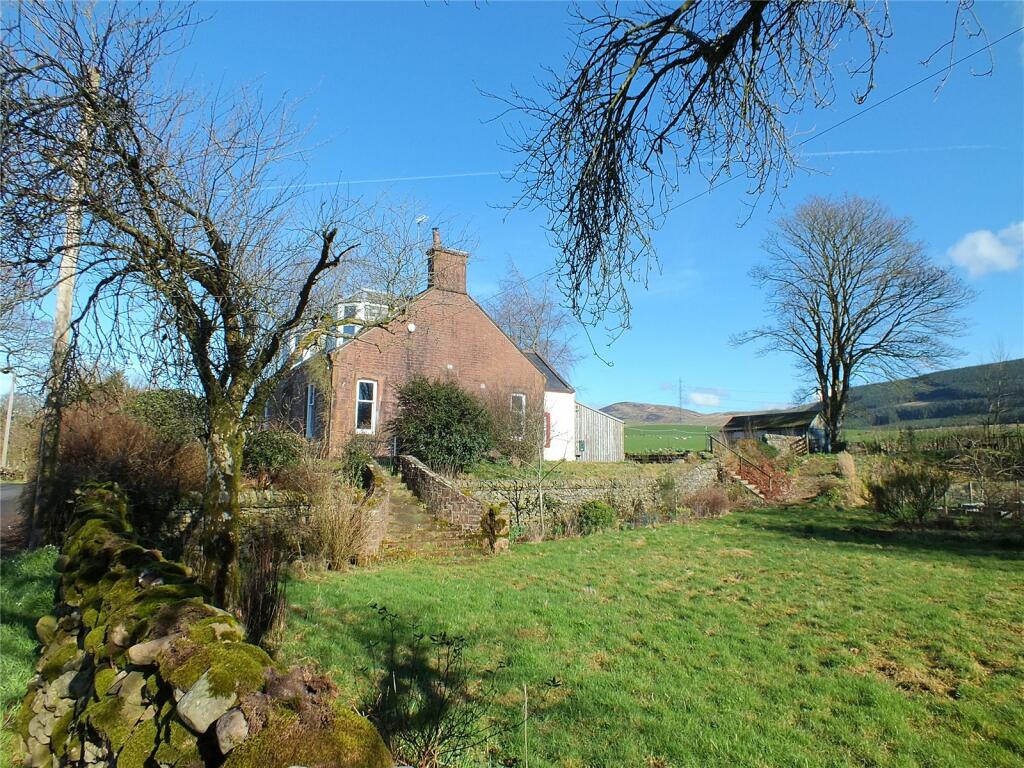 Coomb Burn Side