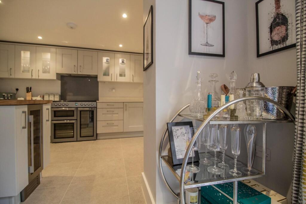 Apartment 1_Lawrence House [Cocktail Station] 01.j