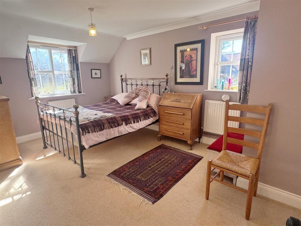 Bed 1.JPG