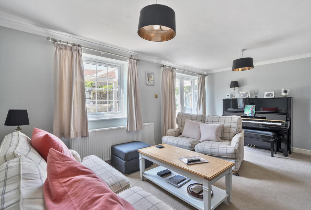 1313597-10-6852d1...