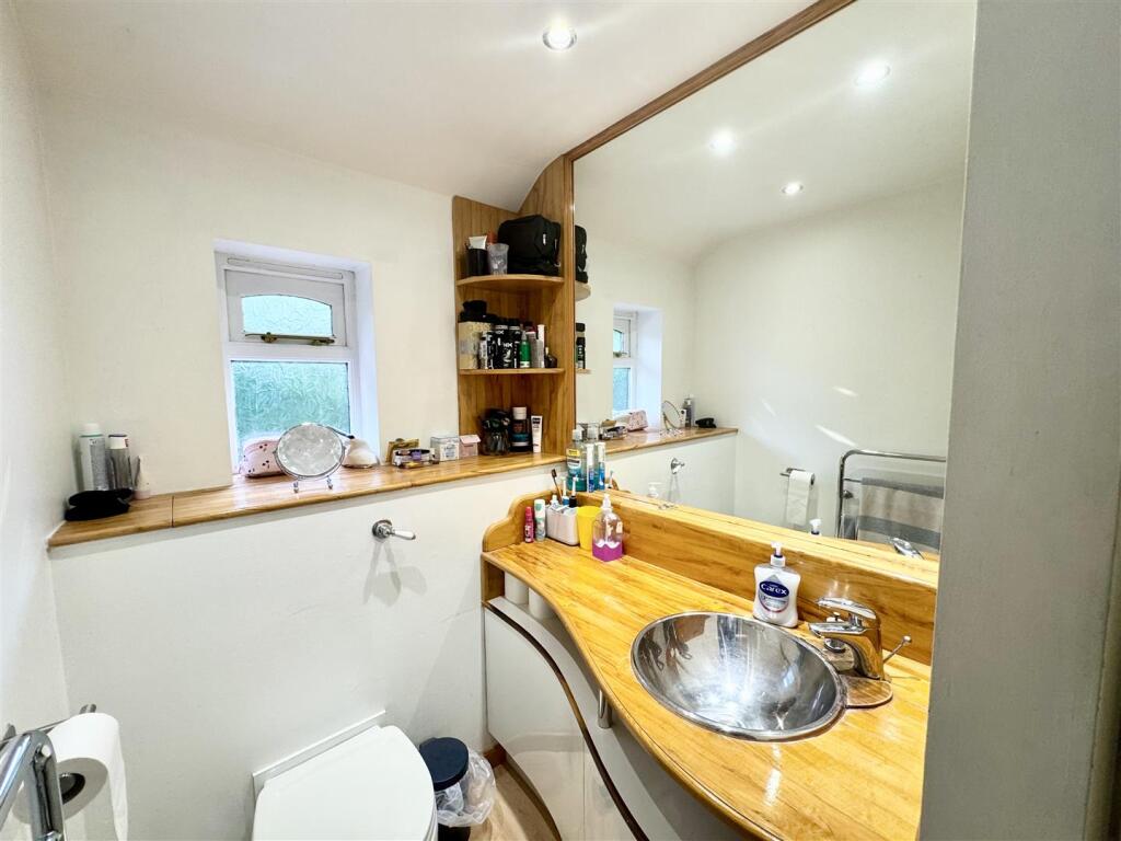 Ensuite
