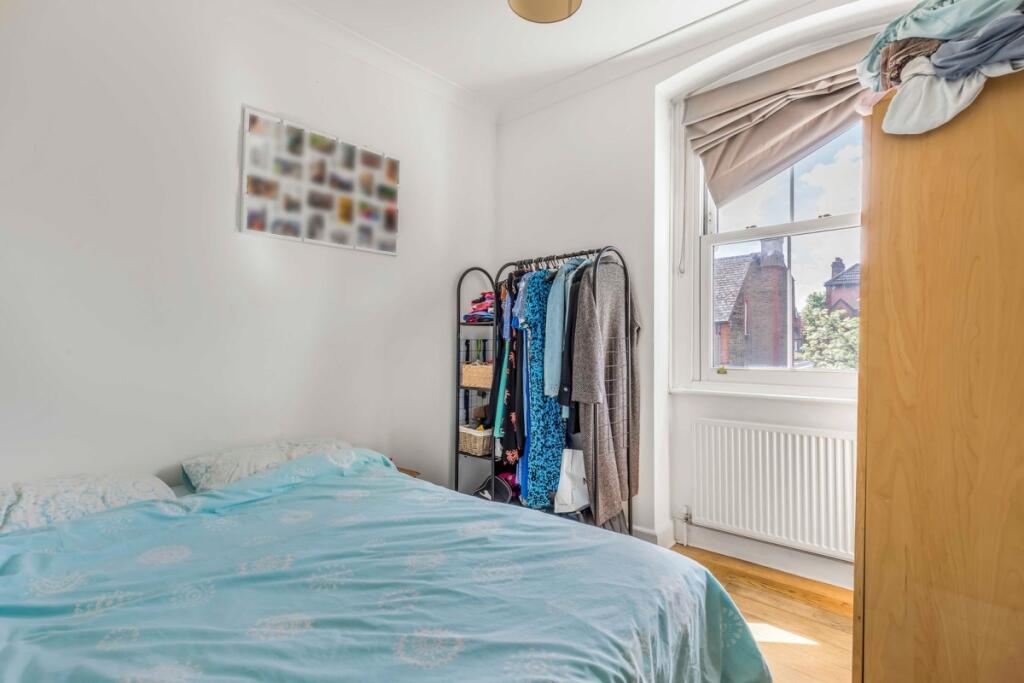 Flat_4_29_Telford_Av