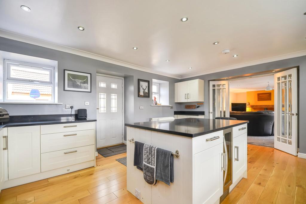 Kitchen/Breakfast