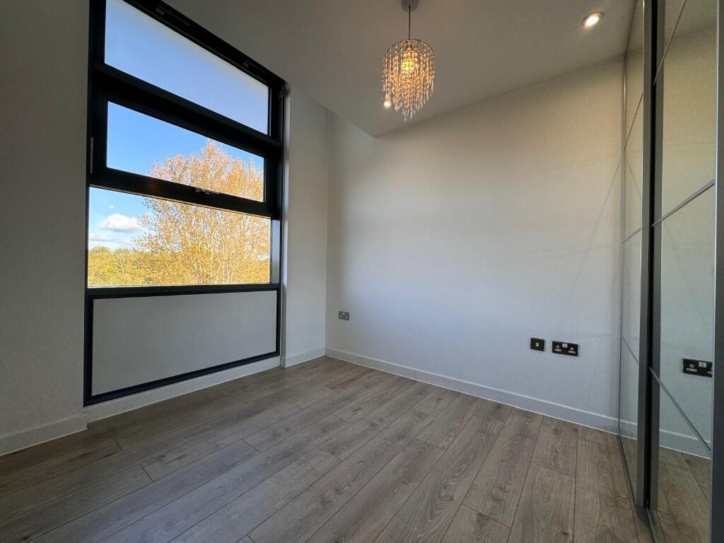 To rent 2 bed in Har