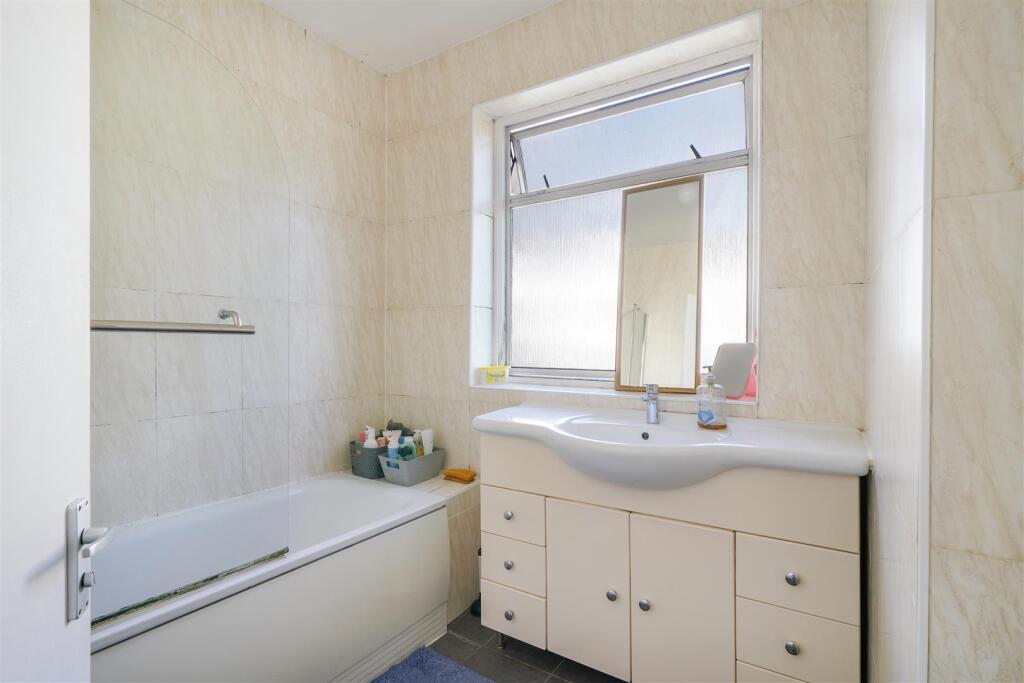 11 St. Andrews Avenue - GlIp3kzlVghDarfrJOAh.jpg