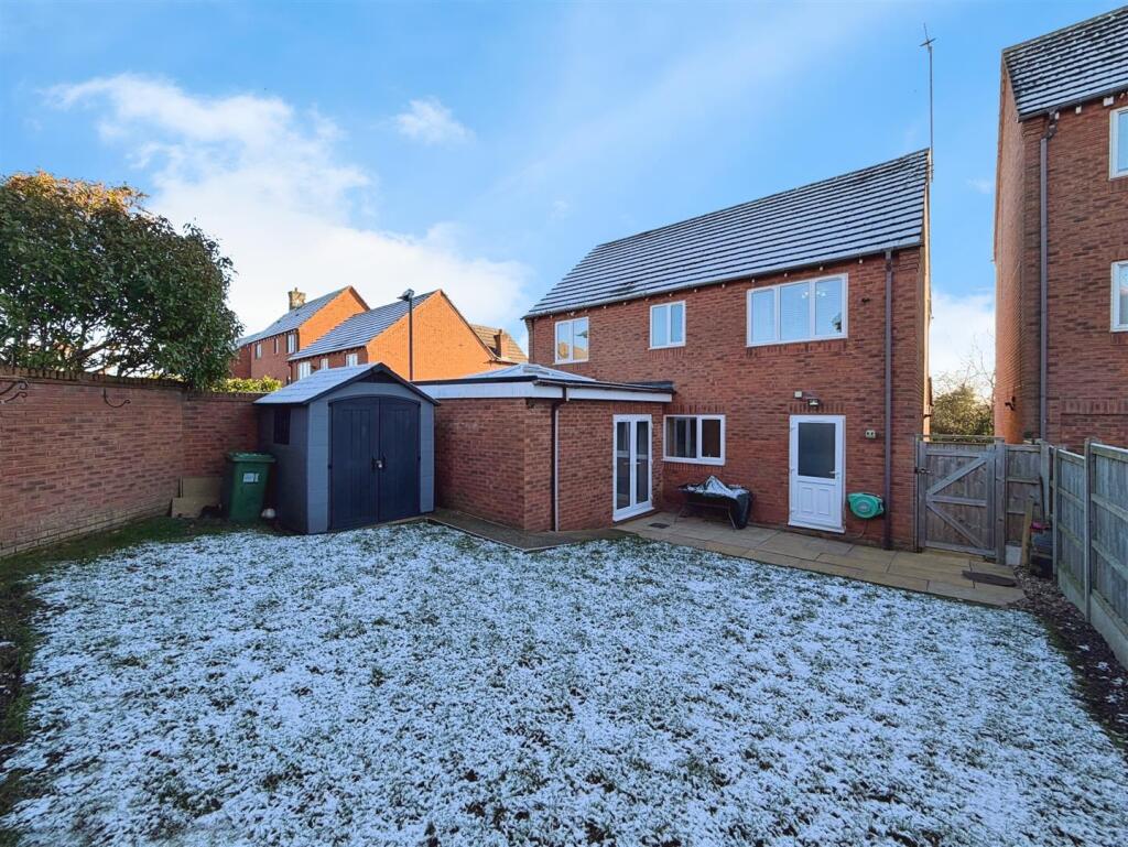 eebadf57--4920-8C43-616B30247526-66107-00001A99C25