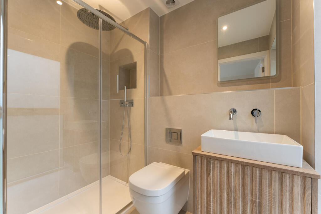 Bedroom One En-Suite