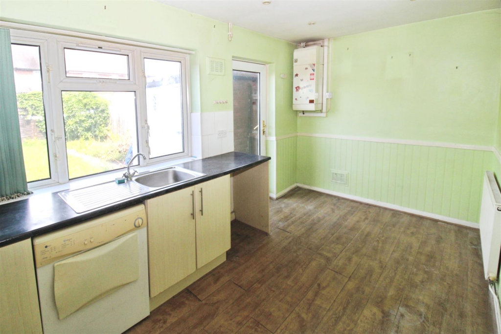 Fitted Dining Kitchen