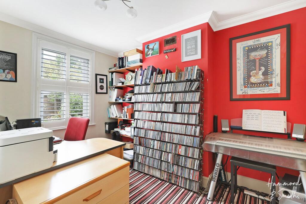 Study / Bedroom 5