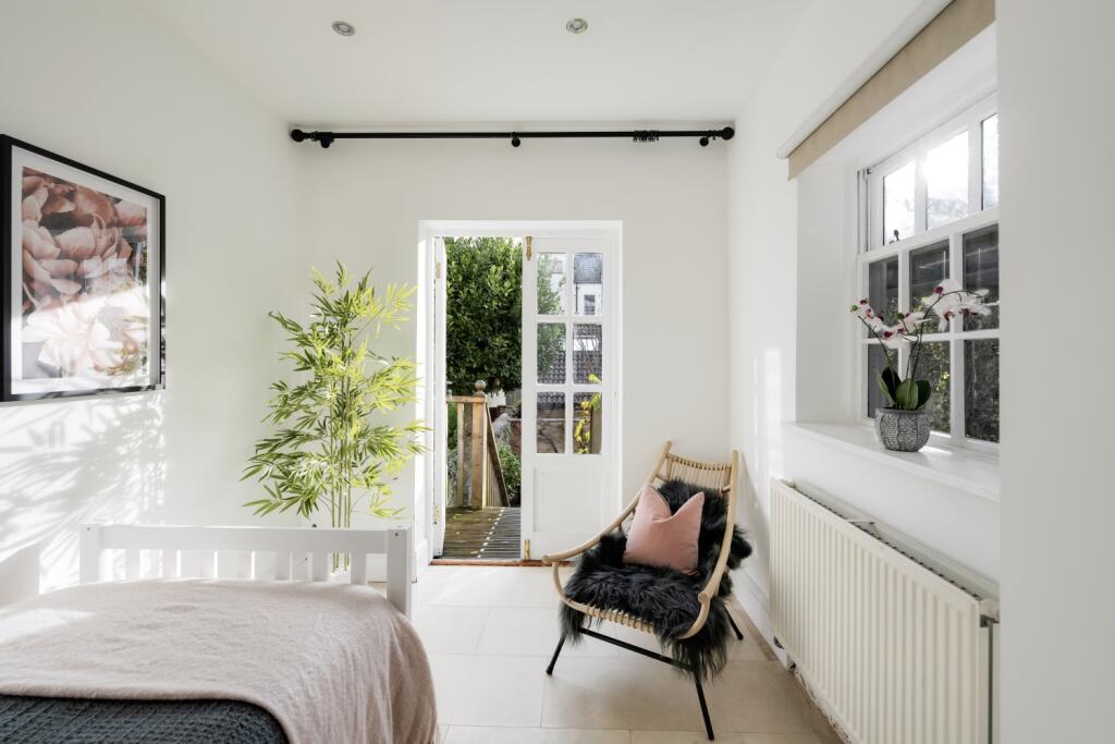 Bedroom to garden