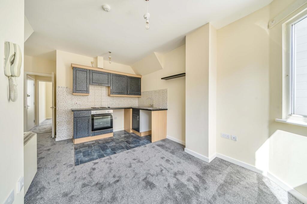 Kitchen Lounge 