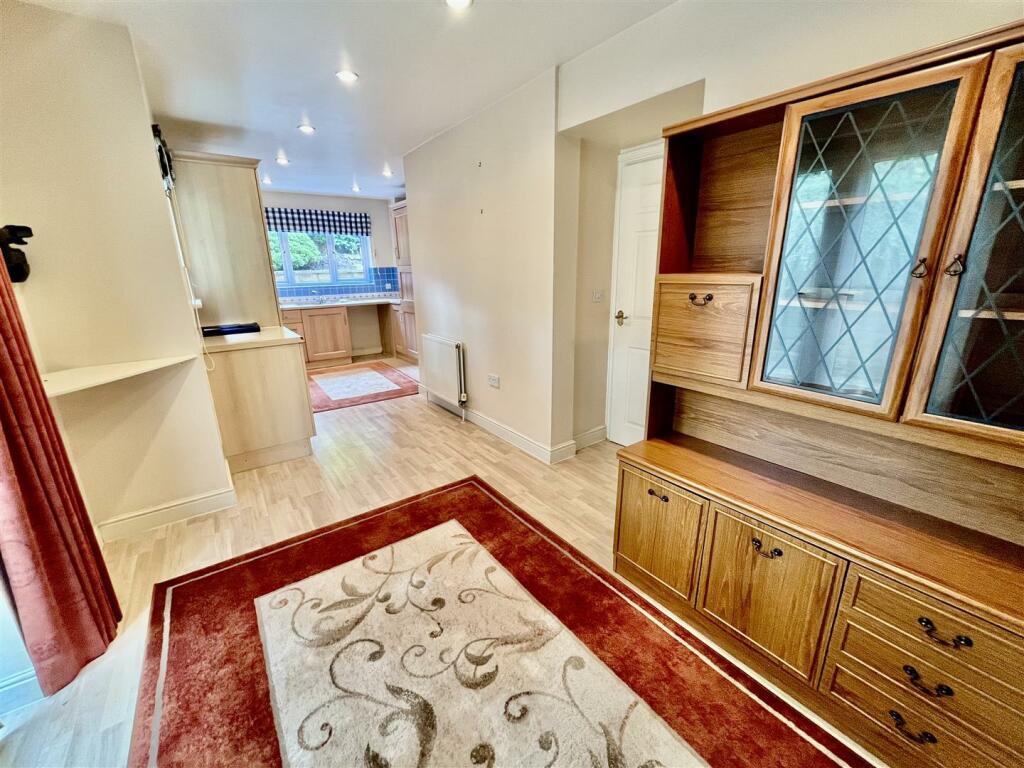 Bramleys Estate Agents - Maple Fold - Elland (18).