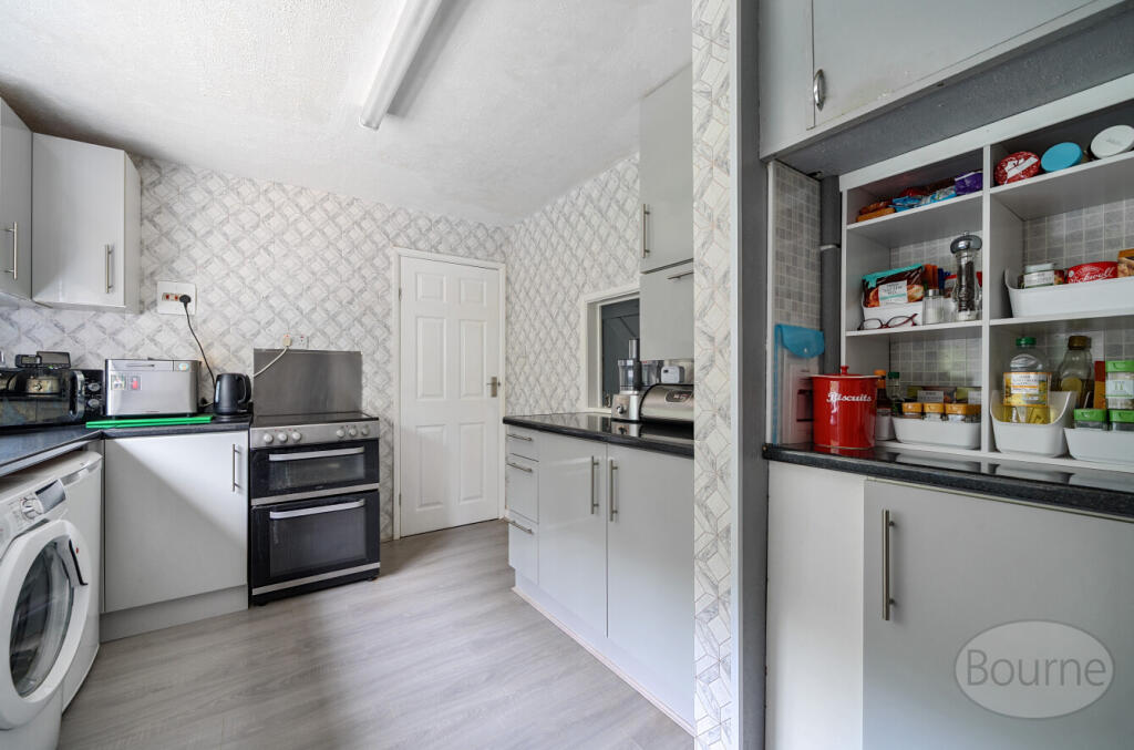 5ca23edc-c489-494...